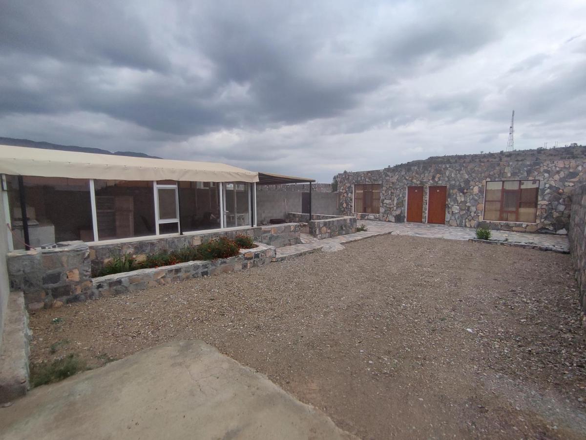 Stone rest house jebel shams - Housity