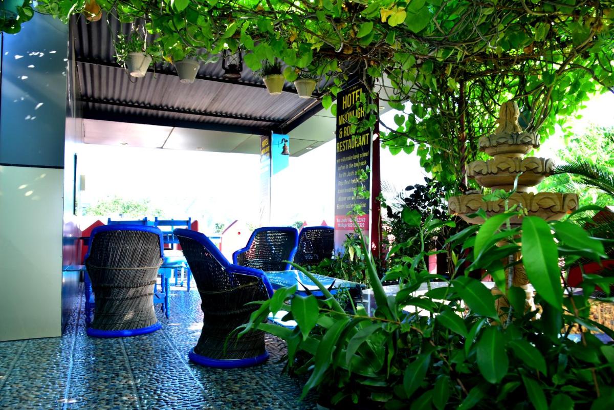 Hotel Moon Light - Housity