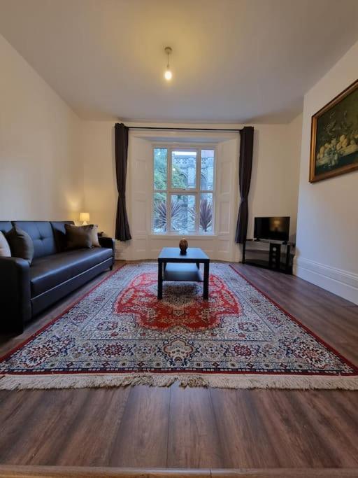 Luxury 2 bed apartment - Housity