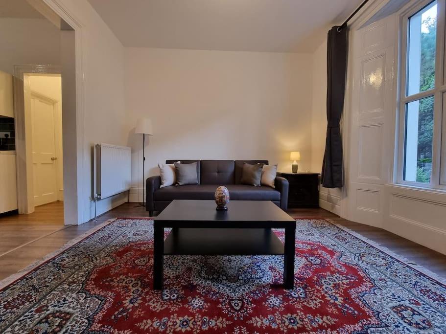 Luxury 2 bed apartment - Housity