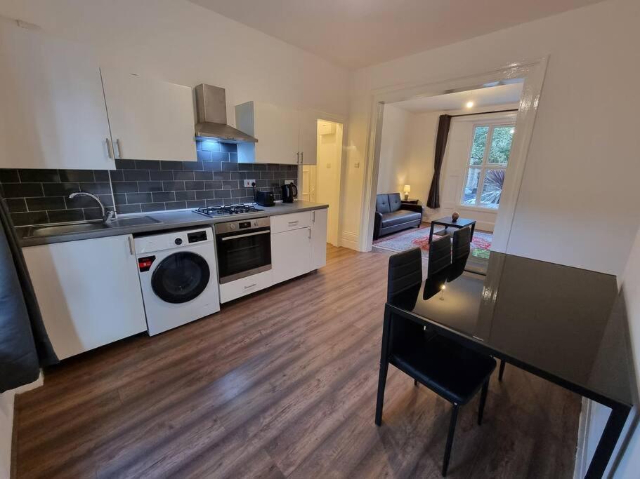 Luxury 2 bed apartment - Housity