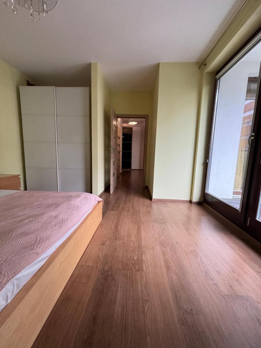 Platinum Towers Apartments - Housity