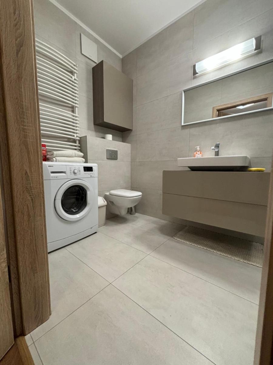 Platinum Towers Apartments - Housity