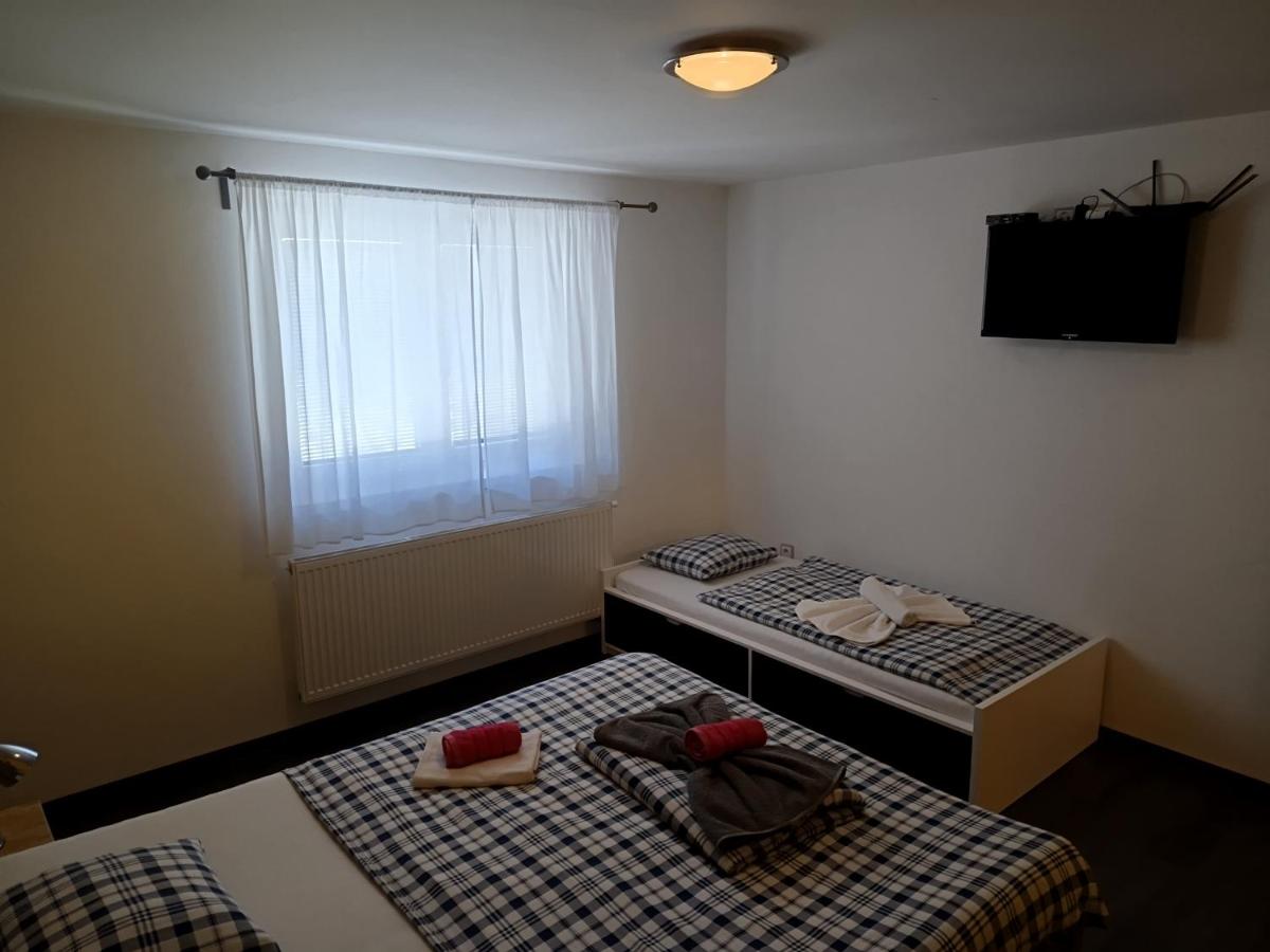 Pension Archa Mikulov - Housity