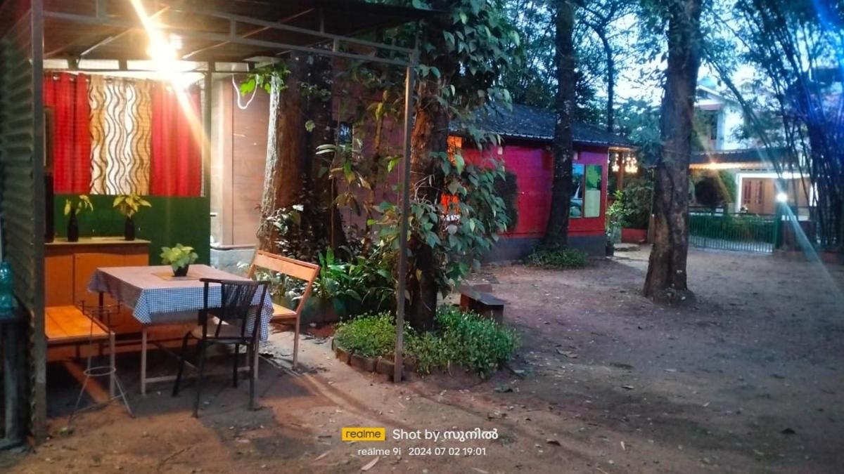 TREKKING TRAILS ECO STAY - Housity