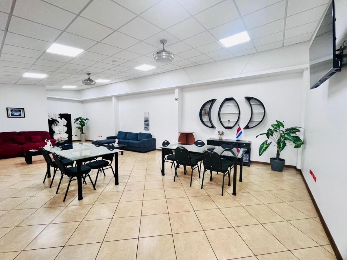 Hotel Orosi Orocay Lodge - Housity