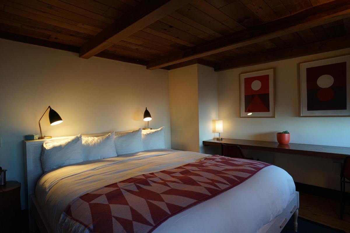 Timber Cove Resort - Housity
