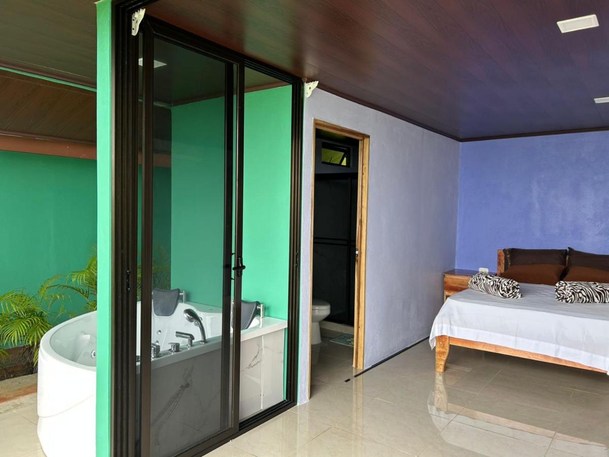 Encanto Arenal lodge - Housity