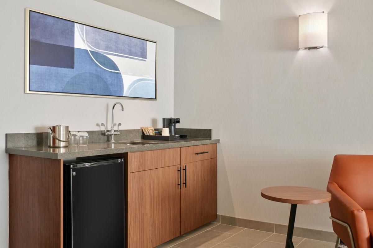 Courtyard Culver City Los Angeles - Housity