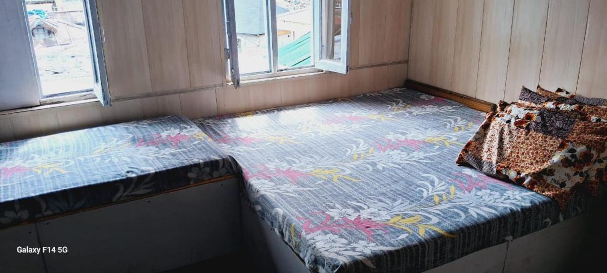 Bagwari House - Housity