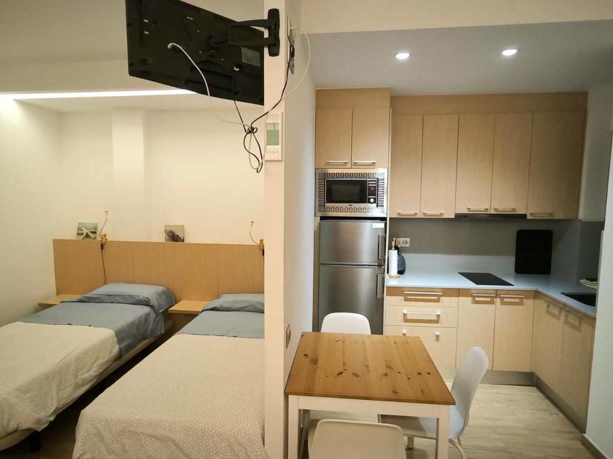 Relax and Beach II - Housity