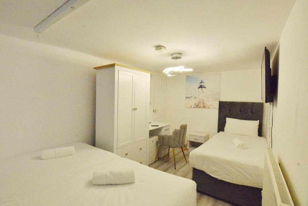 Anchor Guest House - Housity