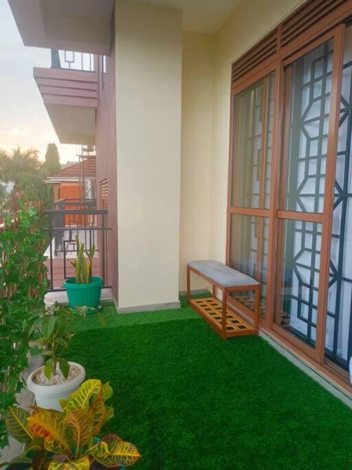 Serene Homes 01 - Housity