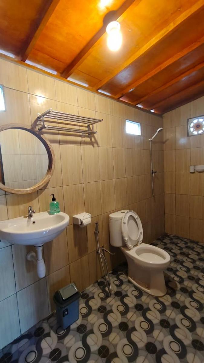 Green Pacing Lodge - Housity