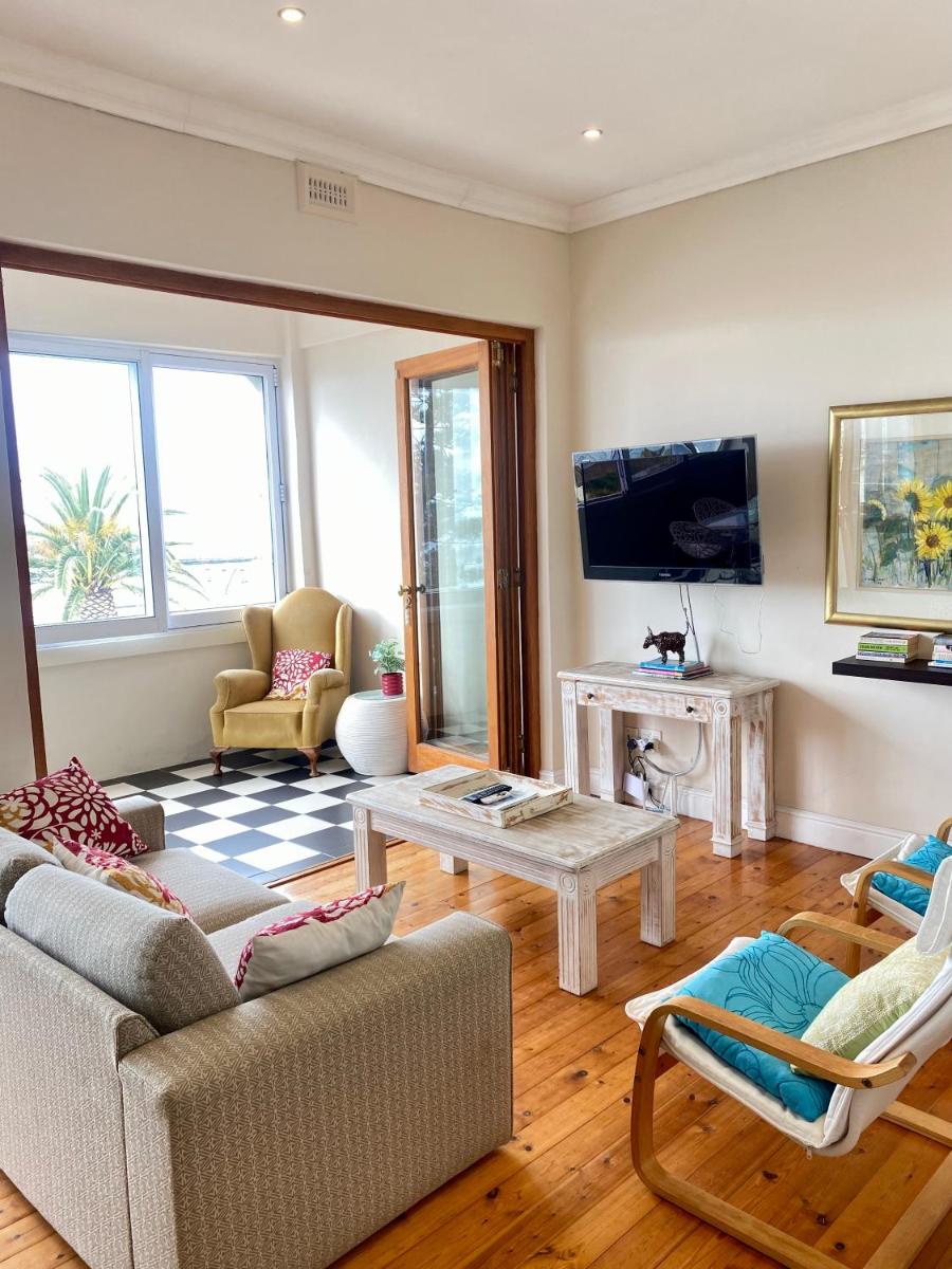 Harbour Views - Housity