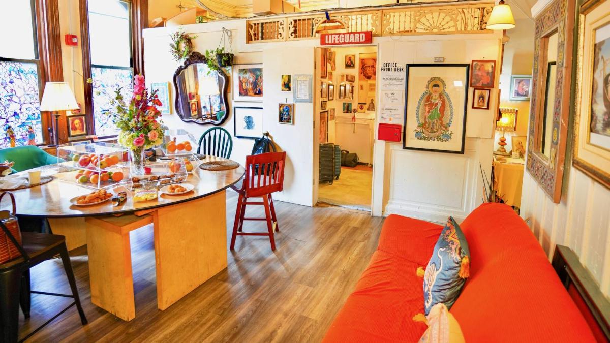 Interfaith Retreats - Housity