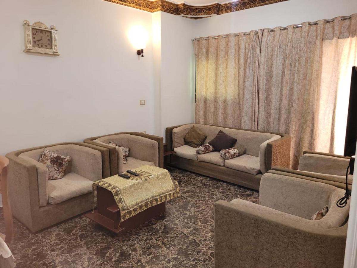 Azzam Guest House 2 families only - Housity