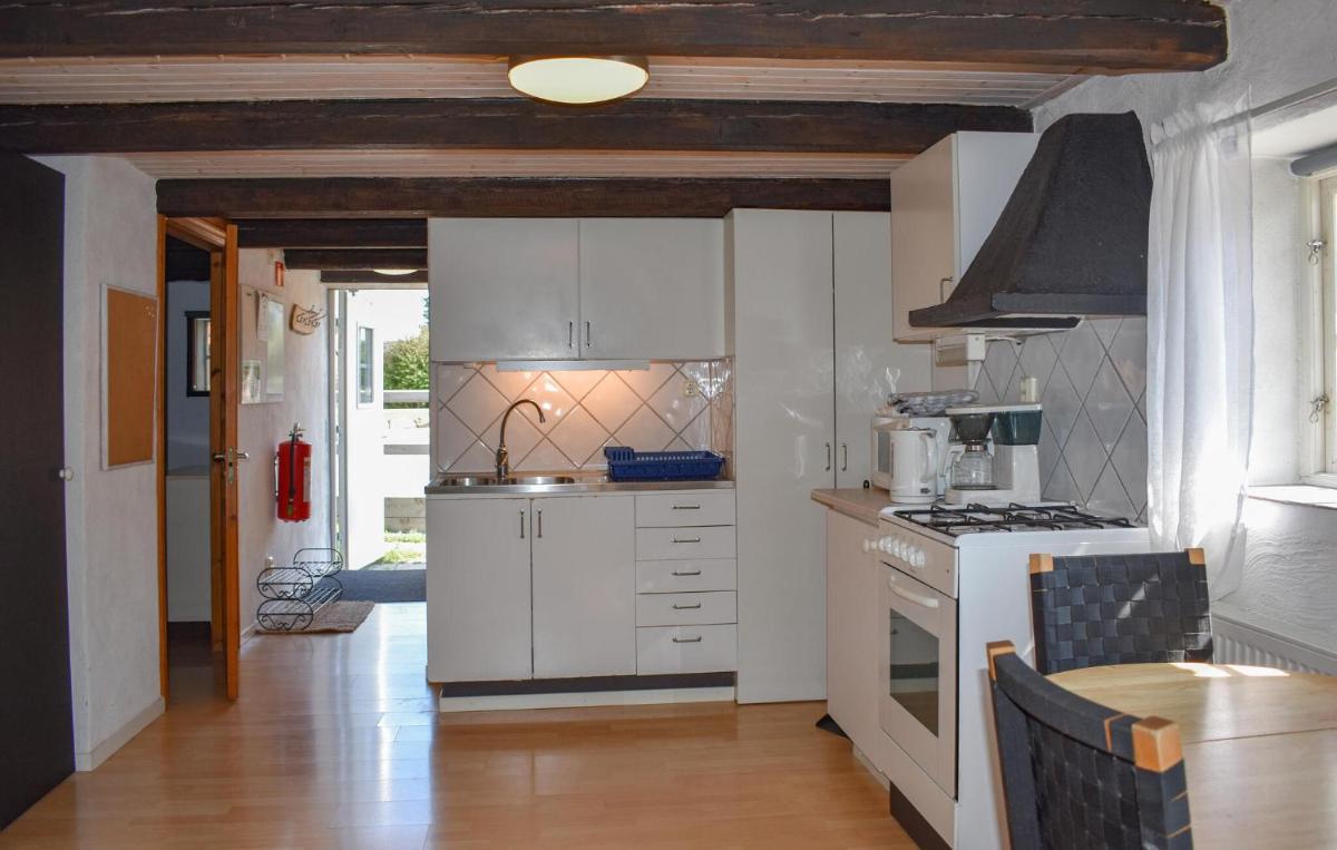 Stunning Home In Tomelilla With Wifi - Housity
