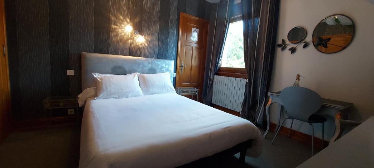 Chambre au Moulin des Templiers Maisonneuve 15110 jabrun - Housity