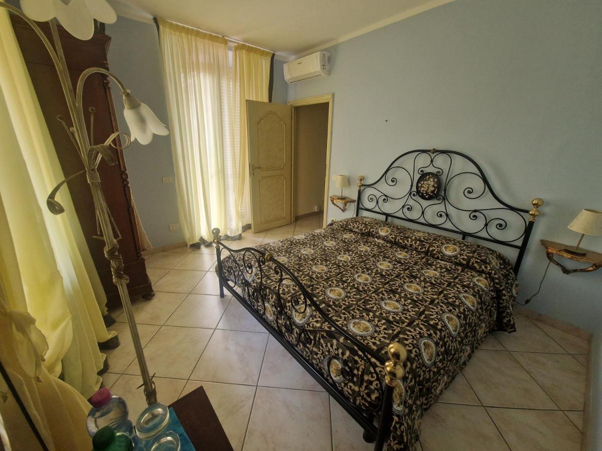 Maison Brinati Bed and Breakfast - Housity