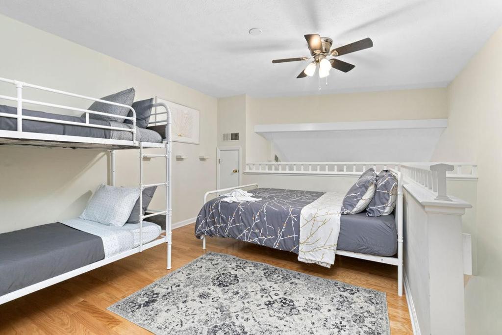 Ski-inski-out, Pet-ok Condo, Walk To Wintergreen - Housity