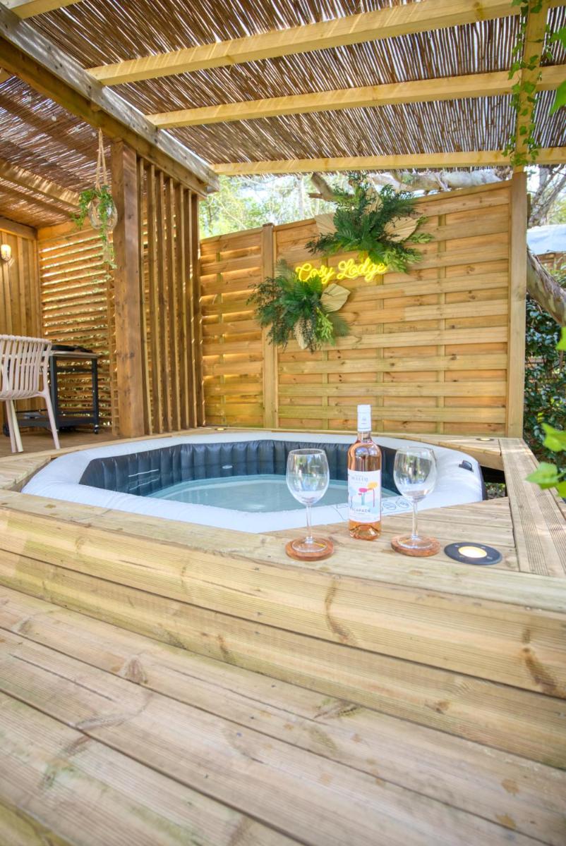 Cosy Lodge - spa, terrasse & parking - Housity