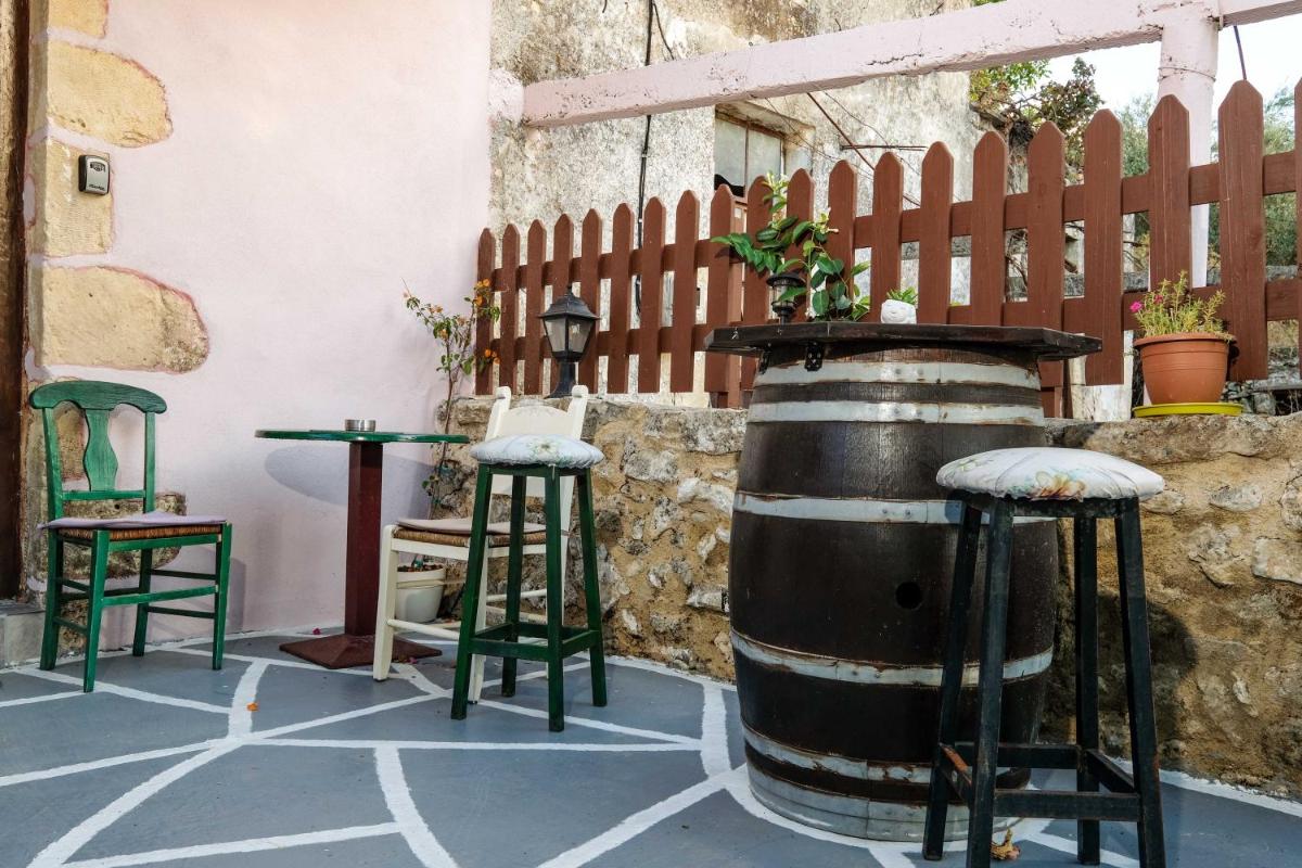 Vryses Crete-Village Vibes - Housity