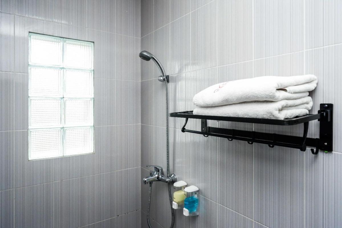 Nostos Guesthouse Wonosobo - Housity
