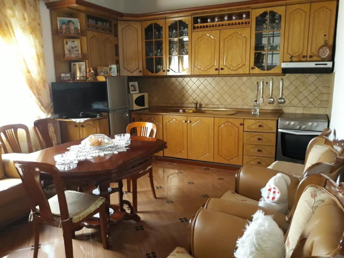Villa Mukaj - Housity