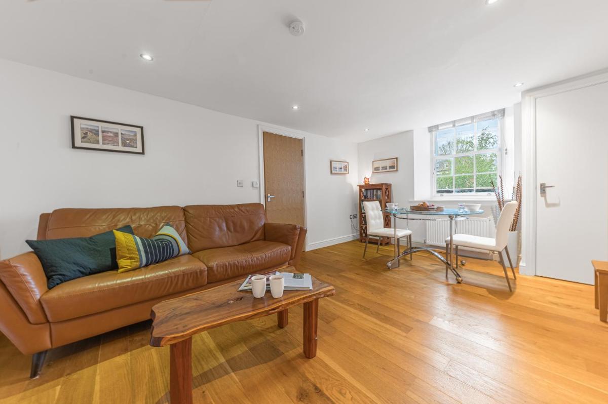 Chaucer's Retreat, Chaucer House, Keswick - Housity