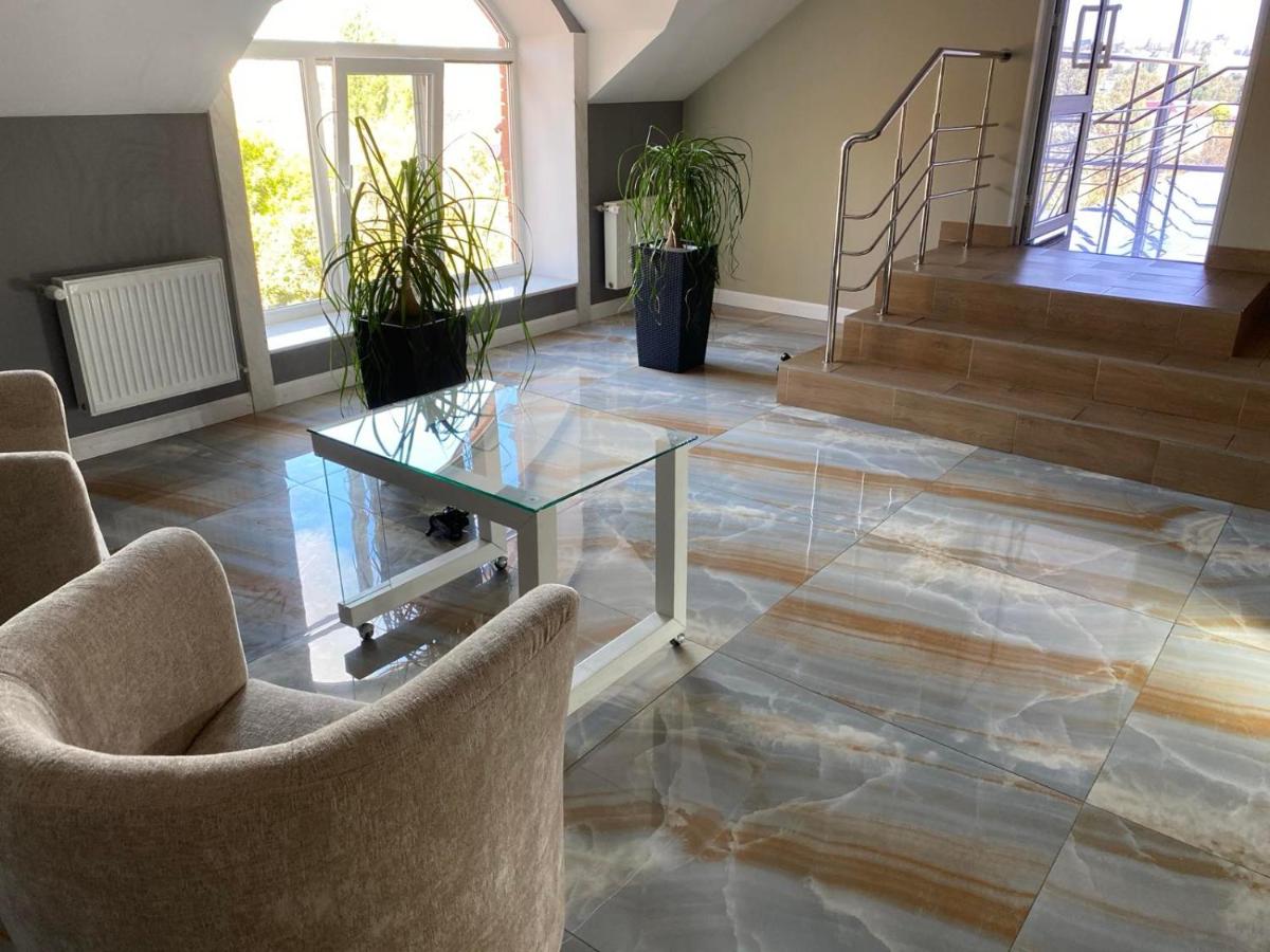 Gosudar Hotel - Housity