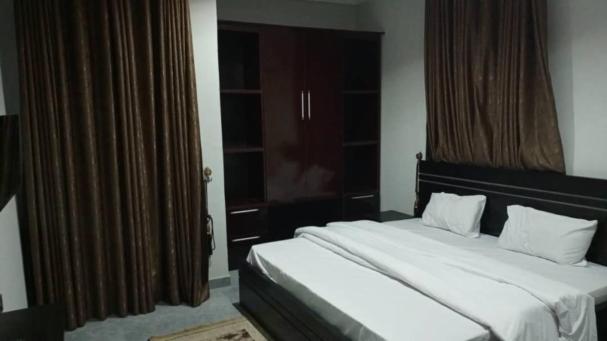 Emirates Apartment - Housity