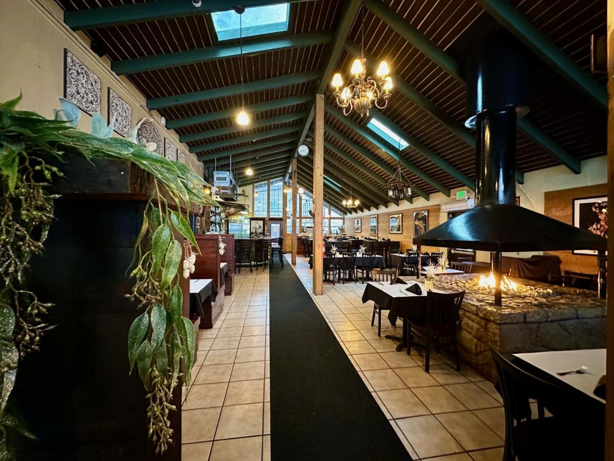Shasta Inn - Housity