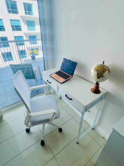 36th-Floor Ocean View Brickell - Hizvo
