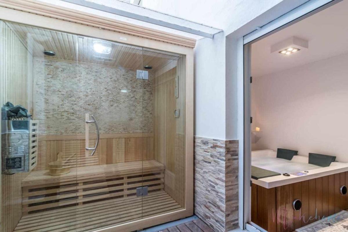 Lujo a tu alcance con spa y garaje pleno centro - Housity