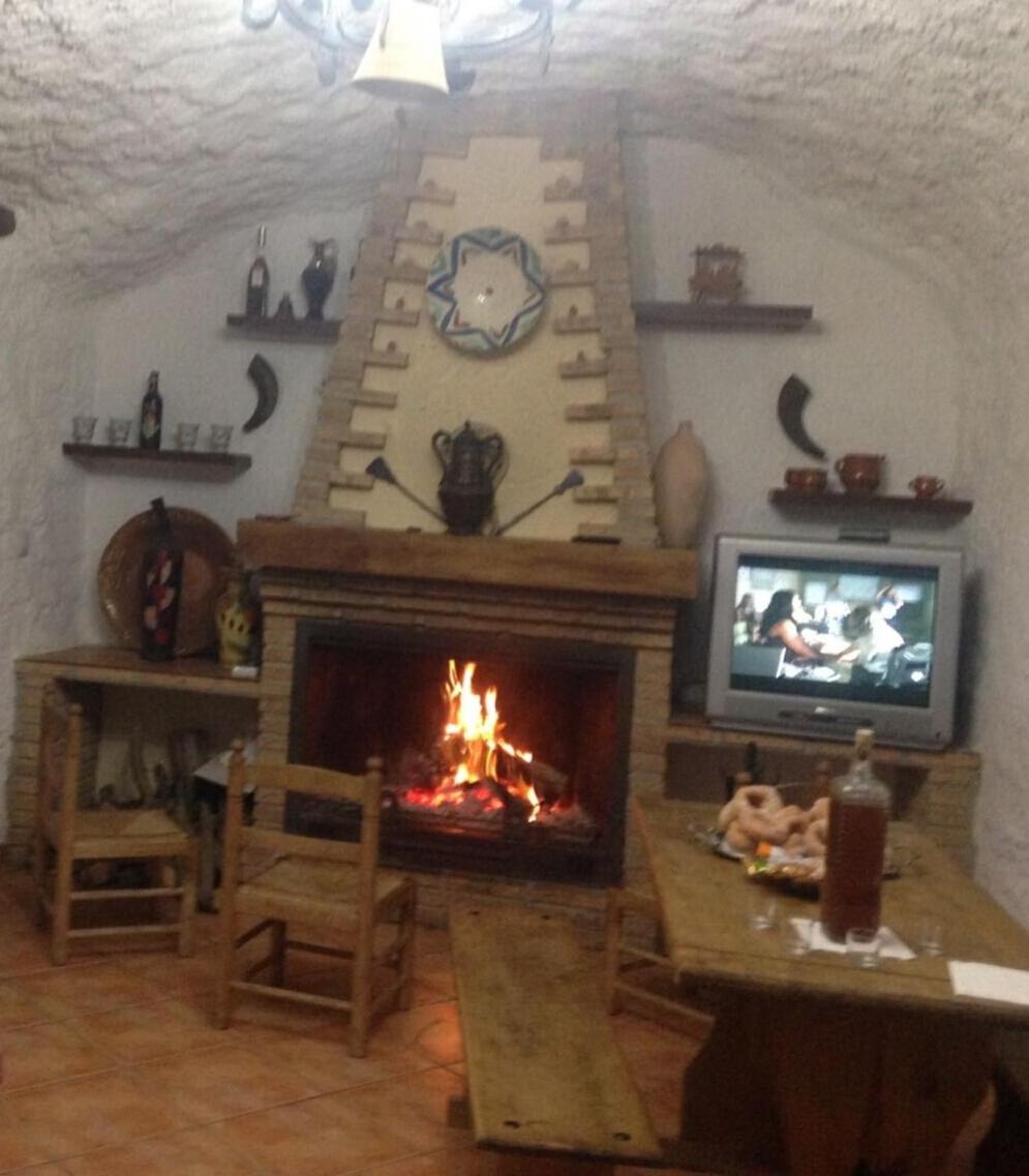 Cueva el Monteron - Housity