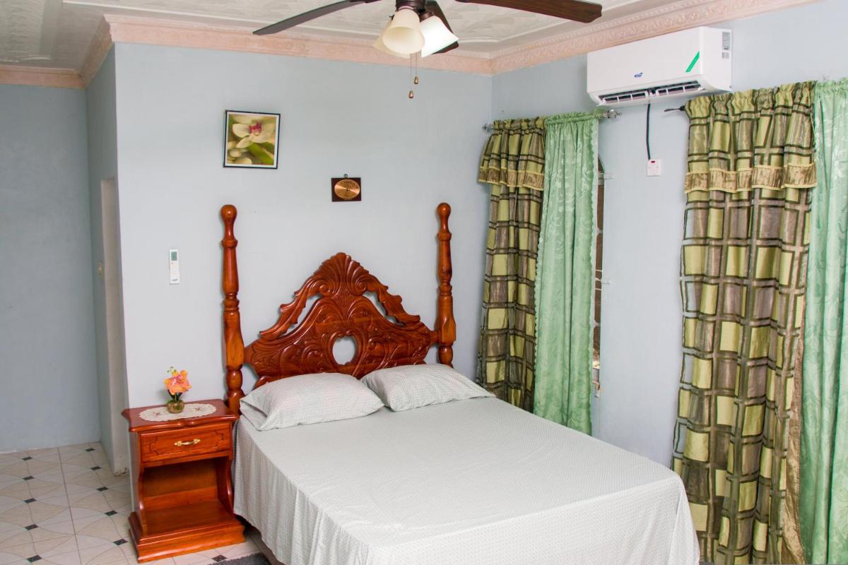Suitetrails - Tropical Getaway with Stunning Gazebo & Sea View