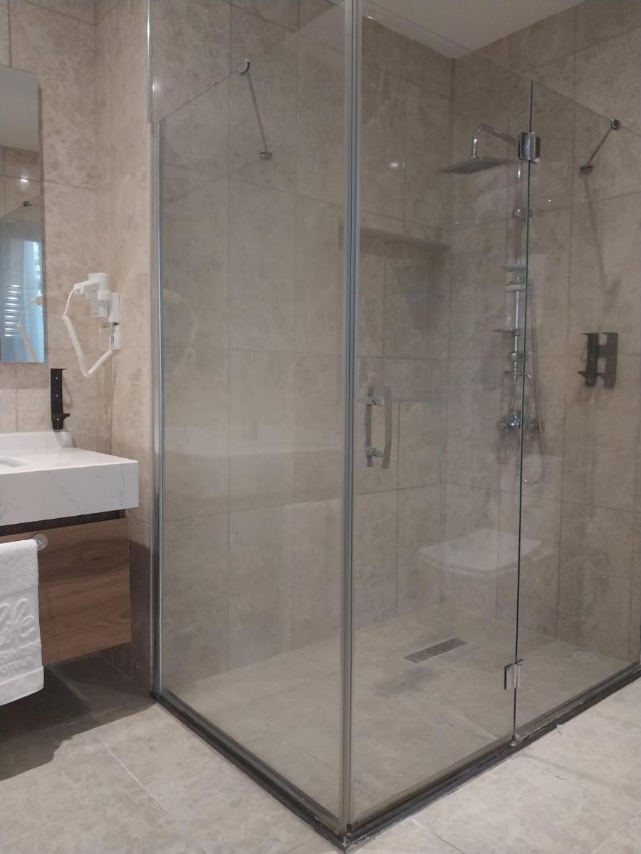 Business Life Hotel Güneşli - Housity