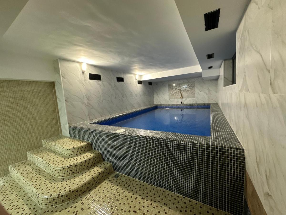 Art Royal Hotel - Hizvo