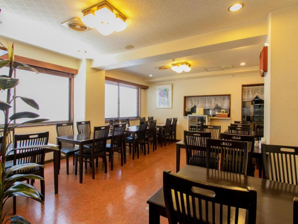 Business Hotel Shinkawa Ube - Hizvo