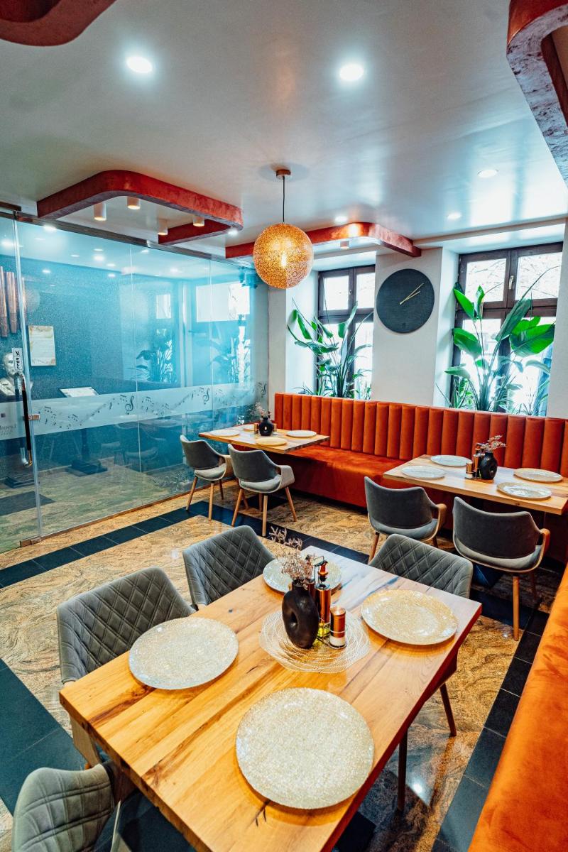Villa & Restaurant Levoslav House - Housity