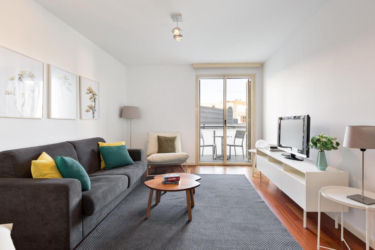 Ola Living Plaza Catalunya - Housity