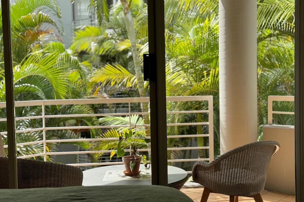 Sydney City Center Apartment with Free Parking - Housity