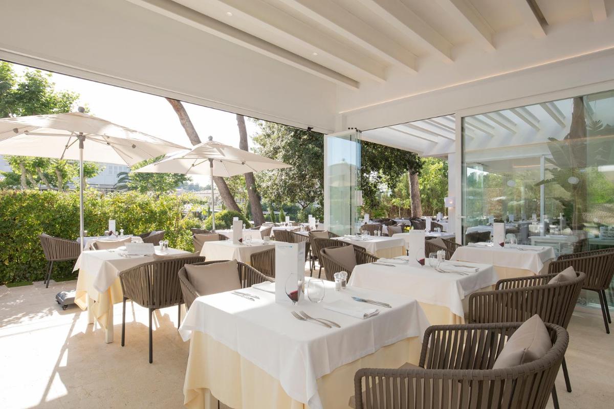 Un restaurante o sitio para comer en Canyamel Park Hotel & Spa - 4* Sup - Adults only (+16)