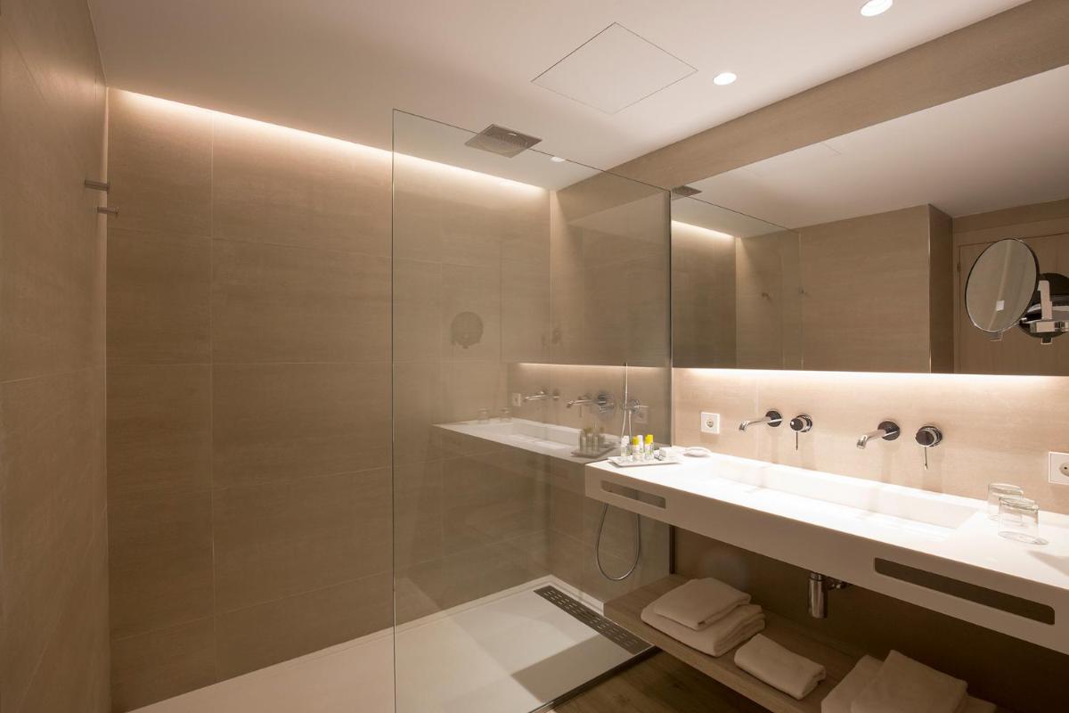 Un baño de Canyamel Park Hotel & Spa - 4* Sup - Adults only (+16)