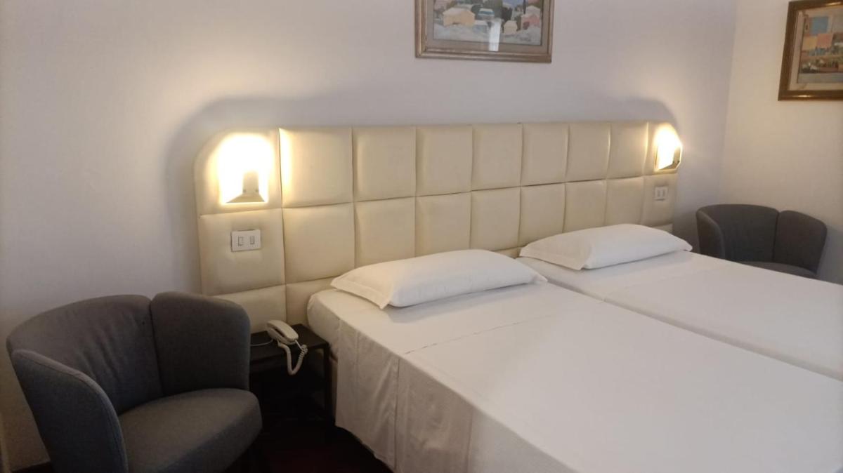 Hotel Delta Florence - Housity