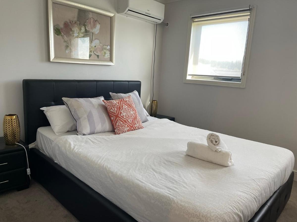Oaklands Junction homes - Housity