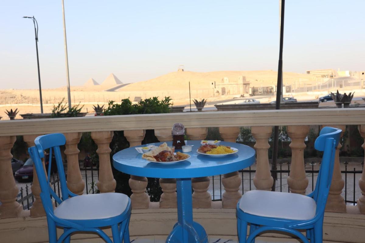 Virtue pyramid view house - Housity