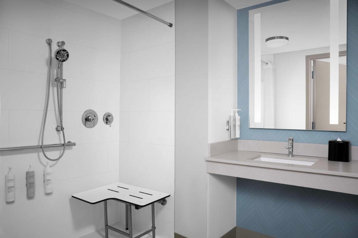 Hilton Garden Inn Jacksonville Downtown Southbank - Housity