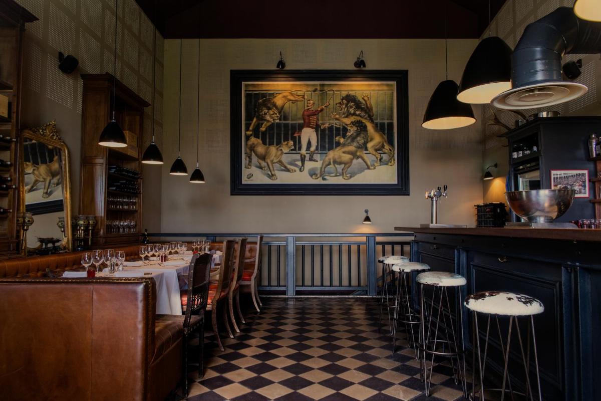 Restaurant ou autre lieu de restauration dans l'établissement Hôtel Ville d'Hiver